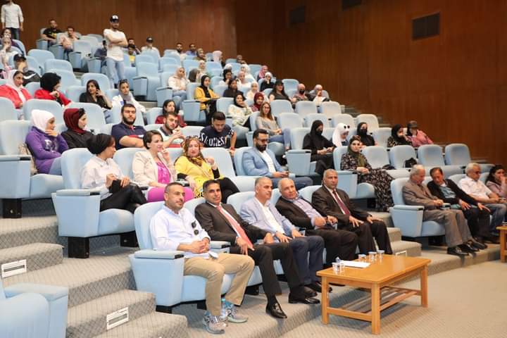 عرض لقصص نجاح خريجي كلية الملكة رانيا للسياحة والتراث في الجامعة الهاشمية_صور