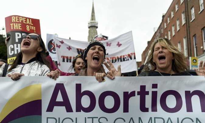 الشيوخ الأميركي يفشل بإقرار قانون يحمي الحقّ في الإجهاض