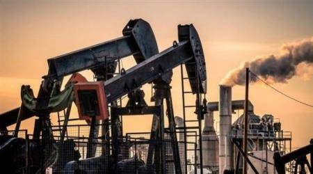 تراجع اسعار النفط لأكثر من 1