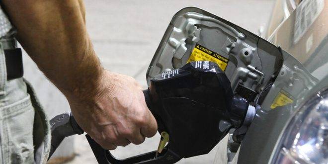 أسعار البنزين تصعد إلى مستويات تاريخية في أمريكا