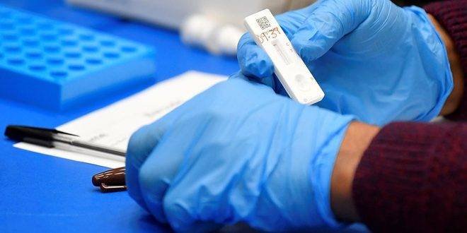 إيران تسجل انخفاضاً بعدد الإصابات اليومية بكورونا