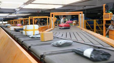 147 مليار دولار الدخل التشغيلي للتوصيل السريع في الصين