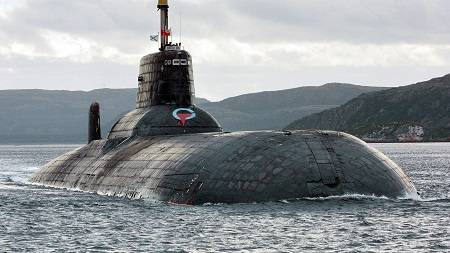 غواصة روسية أطلقت الصواريخ على طائرة إسرائيلية