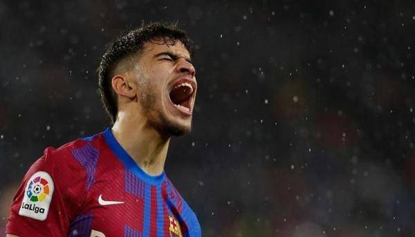 برشلونة يحسم مستقبل عبدالصمد الزلزولي