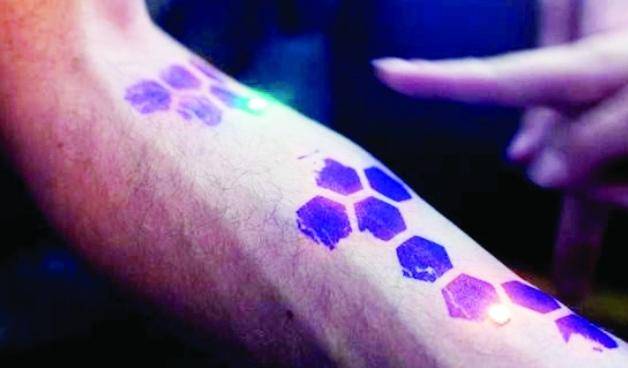 ابتكار وشم إلكتروني لقياس نسبة الأكسجين في الدم