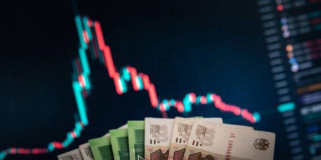 الروبل يسجل أعلى مستوى له مقابل الدولار منذ نيسان 2018