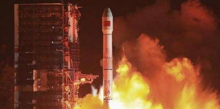 الصين تطلق بنجاح مجموعة من الأقمار الصناعية لاختبار الاتصالات