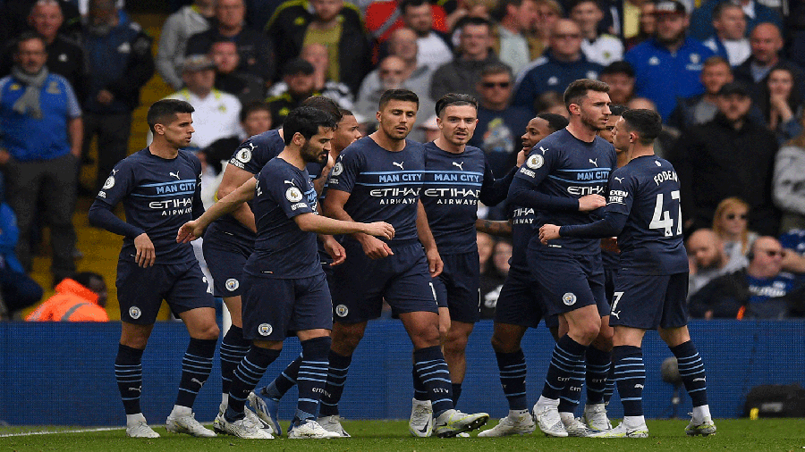 مانشستر سيتي يتأهب للتتويج وليفربول يترقب مفاجأة في جولة الحسم بالدوري الإنجليزي