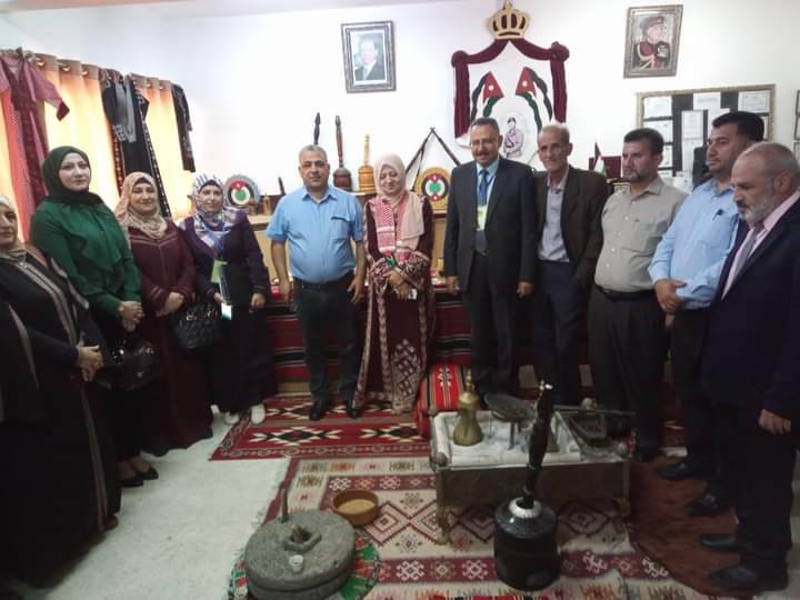 احتفال مدرسة تبنة الثانوية الشاملة للبنات بعيد الاستقلال (76) _صور