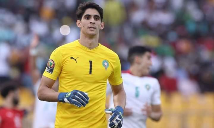 المغربي ياسين بونو أول عربي يحصد جائزة أفضل حارس في الدوري الإسباني