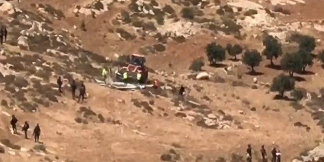 قوات الاحتلال تهدم منزلين جنوب الخليل