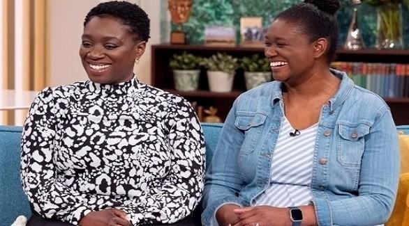 شقيقتان تلتقيان بعد 32 عاماً من تخلي وادلتهما عنهما