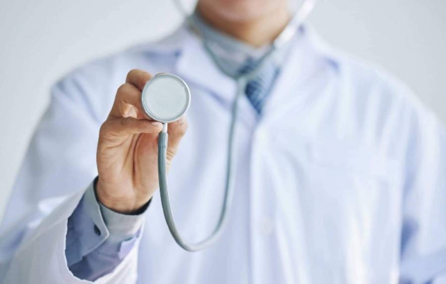 الأمن المصري يقبض على إرهابي انتحل صفة طبيب