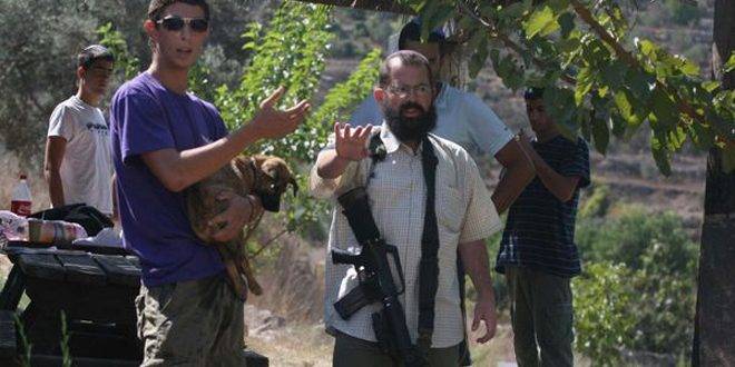 مستوطنون إسرائيليون يقتحمون جنوب شرق طولكرم