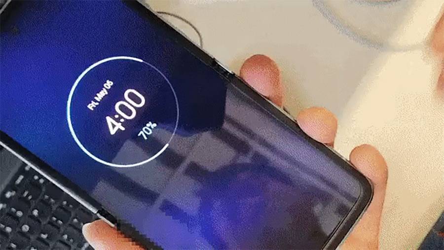 الكشف عن هاتف Razr القابل للطي من موتورولا