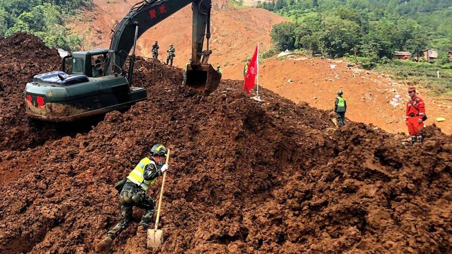 مقتل 8 أشخاص جراء انهيارات أرضية جنوبي الصين