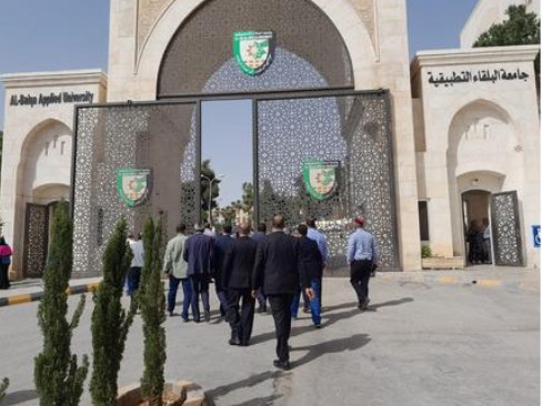 البلقاء التطبيقية تعاود فتح بوابتها الرئيسية بعد إغلاقها لسنوات