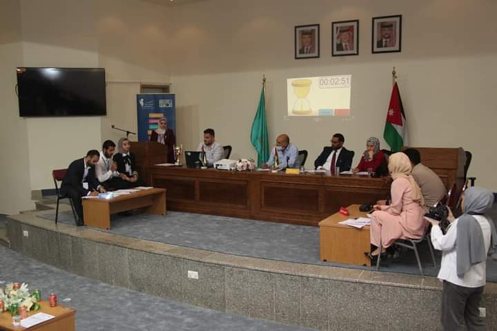 جامعة ال البيت تقيم نشاطاً حول المشاركة السياسية للشباب _صور
