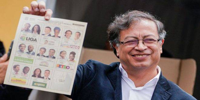 بيترو يفوز في الجولة الأولى من الانتخابات الرئاسية في كولومبيا