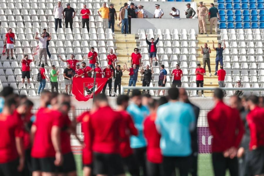 الأهلي المصري يرفض تغيير أماكن جماهيره في