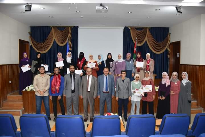 رئيس جامعة جدارا يرعى حفل توزيع الشهادات على الفائزين في مسابقة القرآن الكريم_صور
