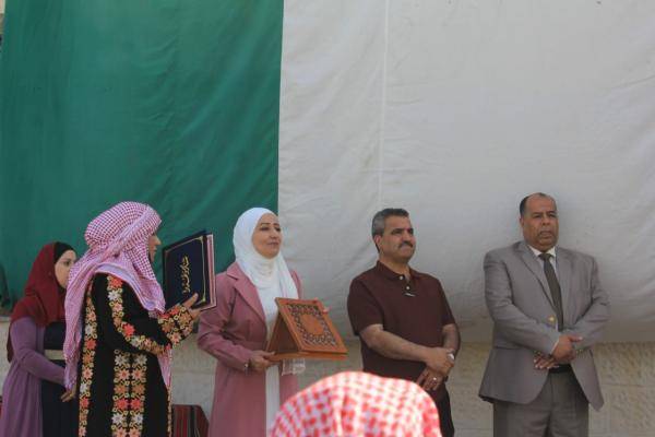مدرسة أمرع الثانوية تحتفل بعيد الاستقلال الـ 76