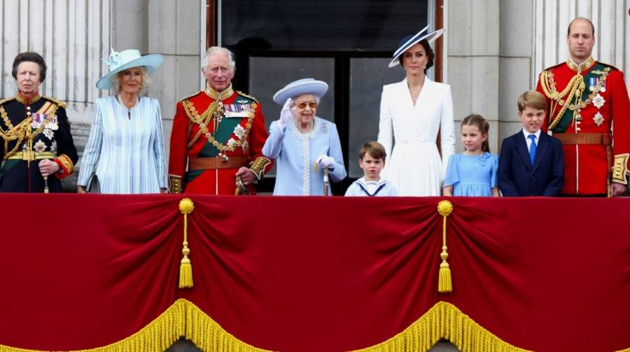 انطلاق الاحتفالات باليوبيل البلاتيني لجلوس الملكة إليزابيث الثانية على العرش