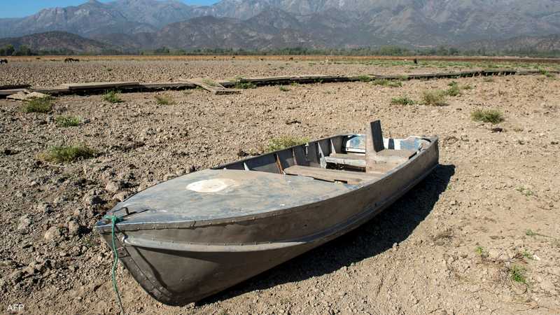 البحيرات تحولت إلى يابسة.. دولة أخرى في قلب كارثة المياه