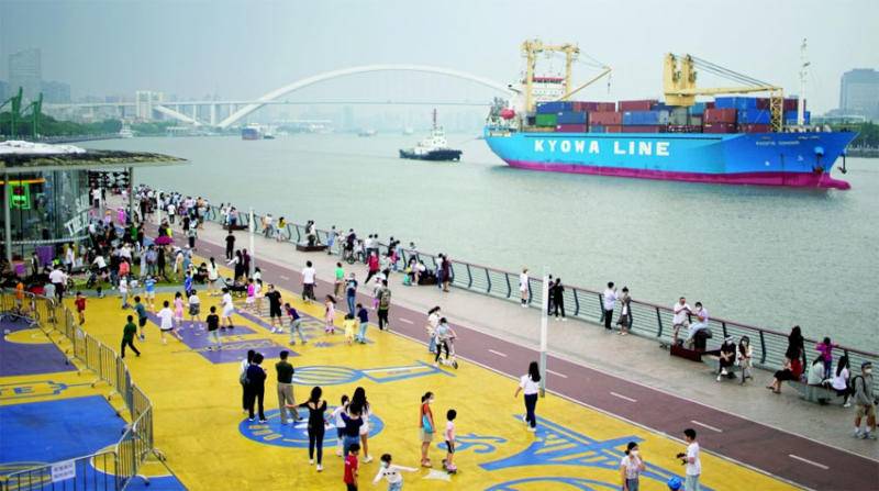 الحياة تعود إلى شنغهاي الصينية بعد شهرين من الاغلاق