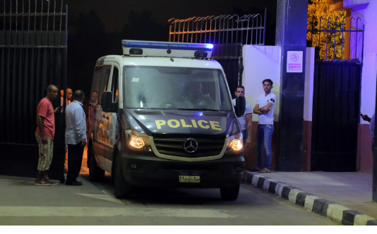 مصر.. تجديد سجن طالب ثانوي بعد دهسه 3 أشقاء بالخطأ