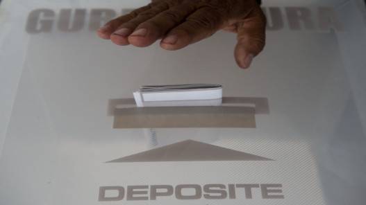 انتخابات محلية في المكسيك يأمل الحزب اليساري الحاكم أن تعزز موقعه