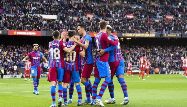 سبورت: برشلونة يخطط لأكبر عملية بناء للفريق بالتخلص من 17 لاعبا