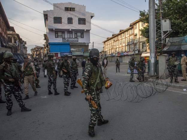 نزاع على مسجد في الهند يؤدي إلى أعمال عنف واعتقال 18 شخصا