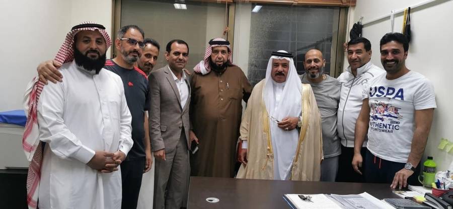 الشيخ حمد الله الخزام يرعى اجتماعًا لنادي الحمراء الرياضي وتسمية القاعة الخاصة باسمه....صور