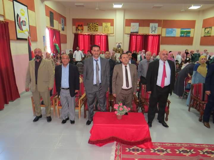 مدير الشؤون الإدارية والمالية في لواء الكورة يرعى فعاليات الاحتفال بعيد الاستقلال الـ(76)، في مدرسة جفين الثانوية الشاملة المختلطة.