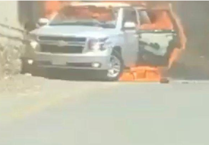 السعودية.. إطلاق نار يودي بحياة أستاذ حرقا في سيارته