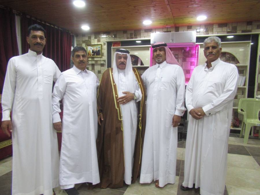 الجويري يكرم الشيخ حمدالله الخزام على نشاطاته الاجتماعية....صور
