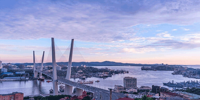 نشوب حريق في سفينة أقصى الشرق الروسي