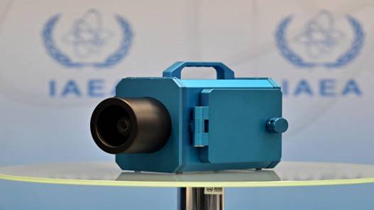 إيران ستوقف عمل 27 كاميرا لمراقبة نشاطاتها النووية