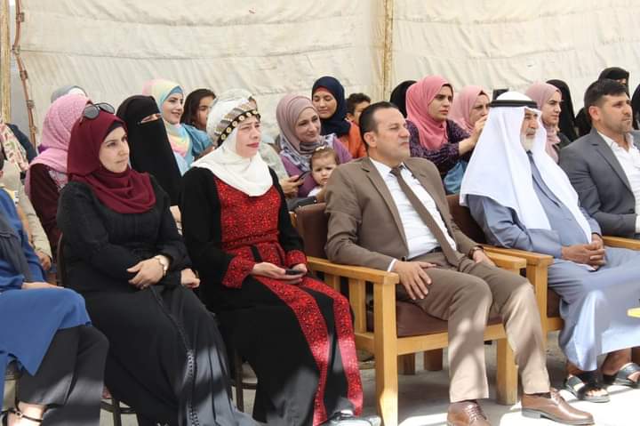 مدير الشؤون الإدارية والمالية في لواء الكورة يرعى فعاليات الاحتفال بعيد الاستقلال الـ(76)، في مدرسة حي السلم الأساسية المختلطة. _صور
