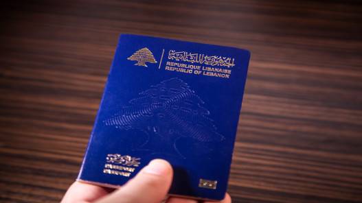 لبنان سيستأنف إصدار جوازات سفر بعد تعليق مؤقت