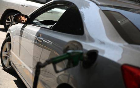 أوروبا توافق على حظر بيع السيارات العاملة بالديزل والبنزين