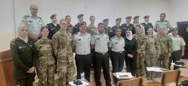 اختتام ورشة عمل التعامل مع الازمات والإخلاء الطبي في كلية الخدمات الطبية الملكية للمهن المساندة _صور