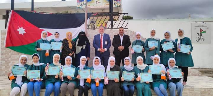 مُدير الشؤون التعليمية في لواء الكورة يرعى حفل تكريم طالبات برنامج أنا أشارك مدارس في مدرسة الأشرفية الثانوية الشاملة المختلطة.