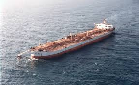 تدشين حملة أممية لتجنب حدوث تسرب نفطي من الناقلة صافر