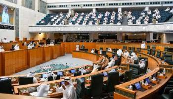 بشرى سارة ..10 آلاف دولار منحة لكل متقاعد في الكويت