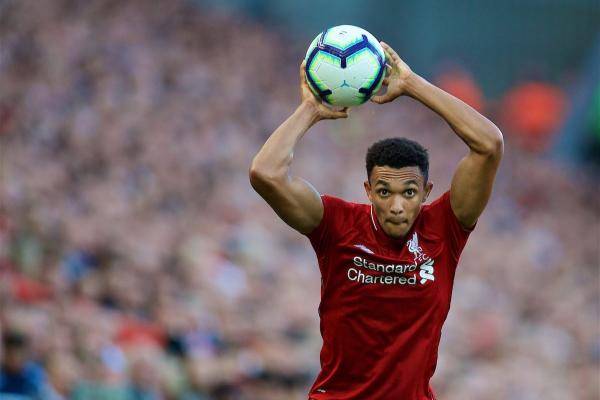 الاتحاد الدولي يقرر تنفيذ رمية التماس بطريقة جديدة
