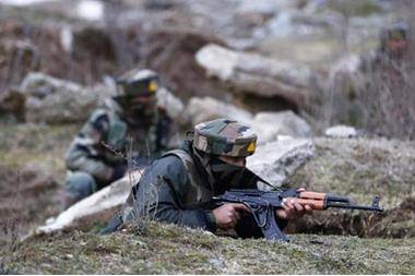 قتلى بهجوم مسلح على معسكر عمل في باكستان