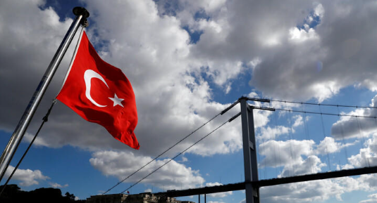 إسرائيل تحذر إيران بشأن رعاياها بتركيا