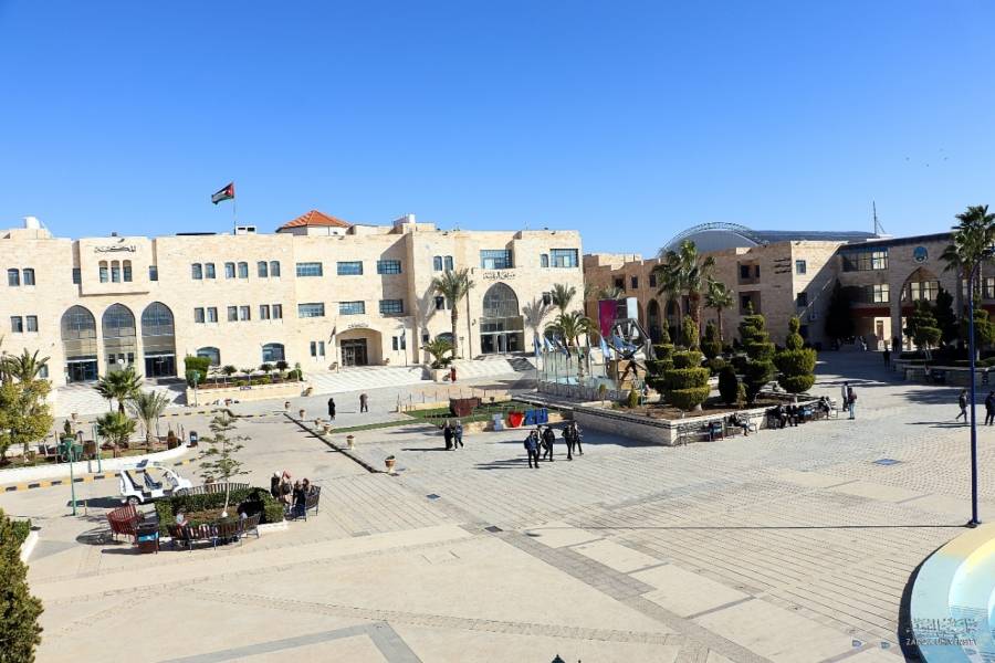 وفدًا  أكاديميًا يزور بلدية أم الجمال